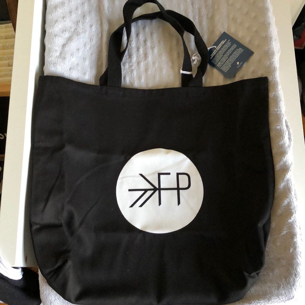 Freshly picked tote